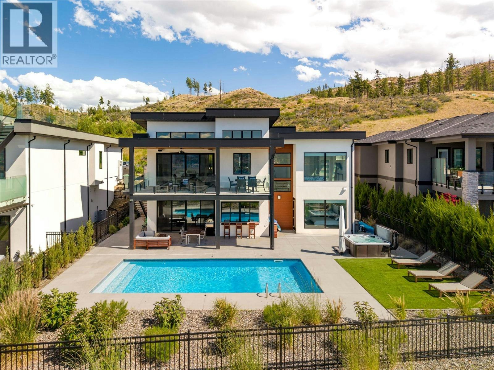 5552 Upper Mission Drive, Kelowna, BC, V1W 5M4
