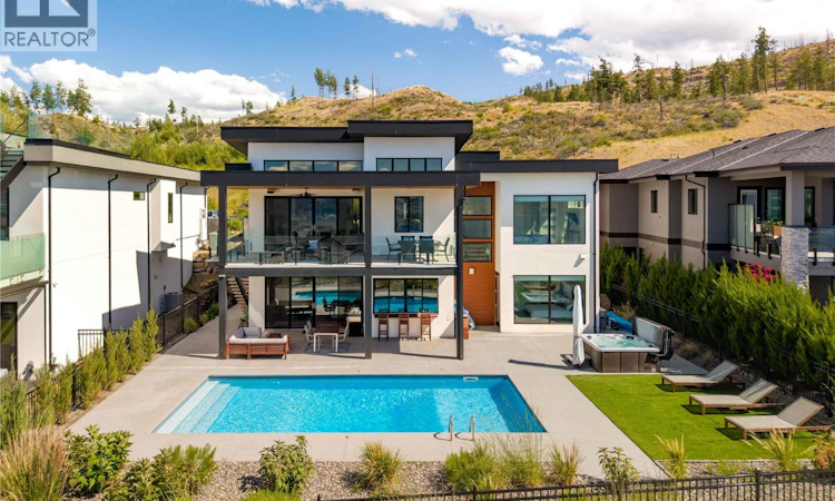 5552 Upper Mission Drive
