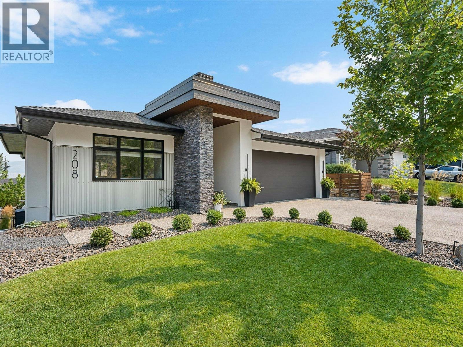 208 Skyland Drive, Kelowna, BC, V1V 0C9