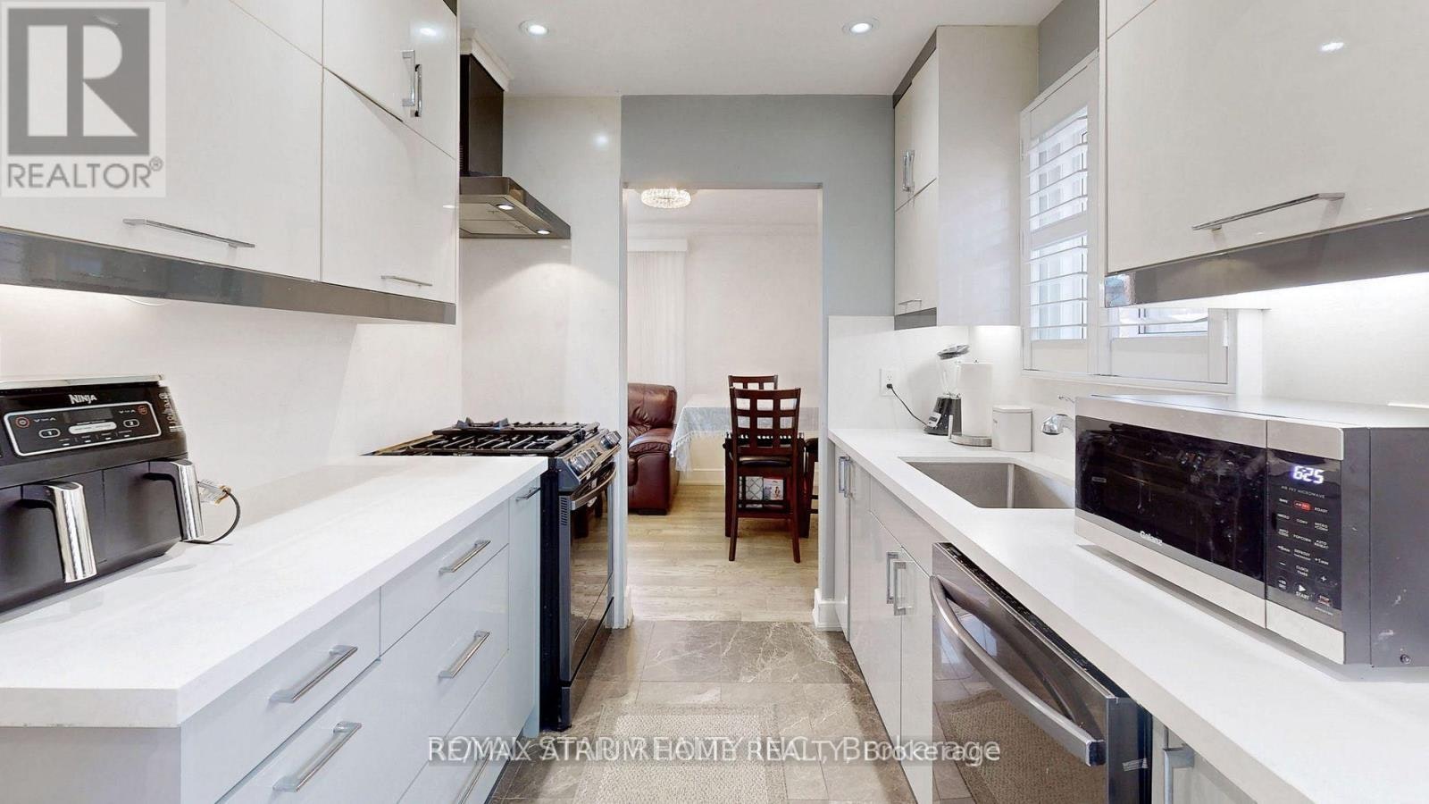 MAIN-257 John Tabor Trail, Toronto, ON, M1B 2R8 - 25