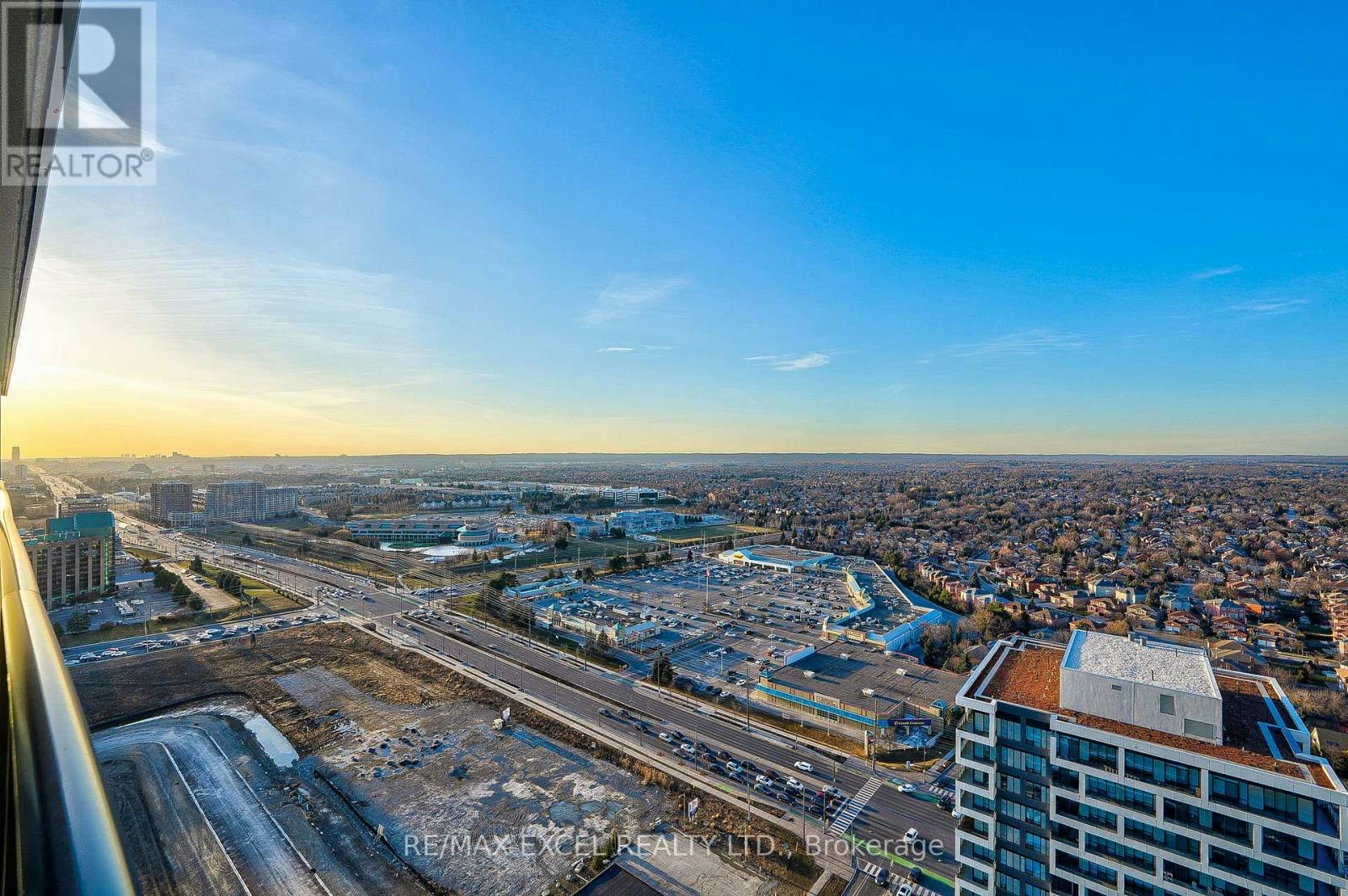 3508-8 Water Walk Drive, Markham, ON, L3R 6L4 - 37