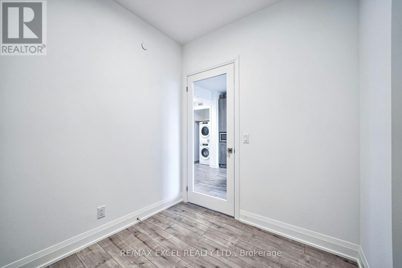 3508-8 Water Walk Drive, Markham, ON, L3R 6L4 - 26