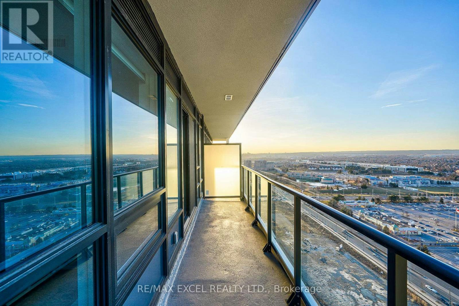 3508-8 Water Walk Drive, Markham, ON, L3R 6L4 - 35
