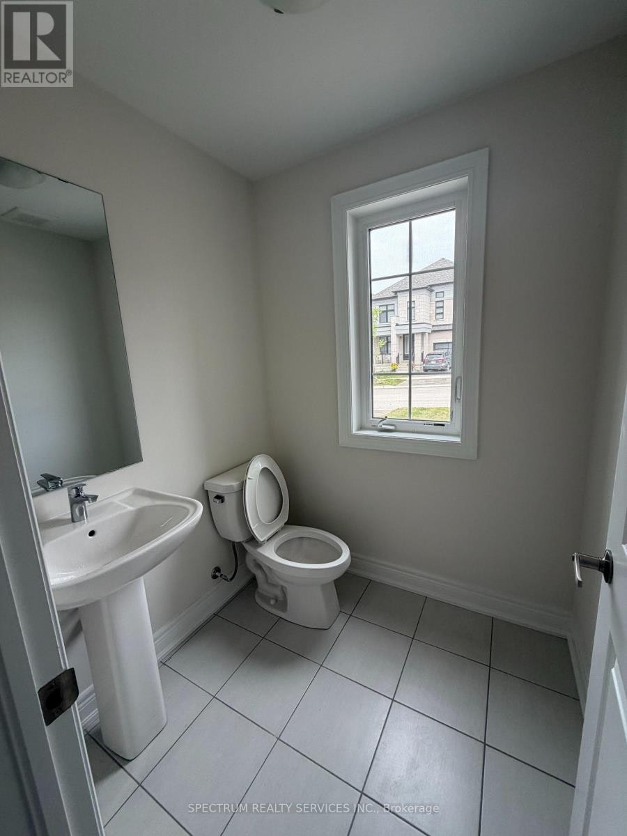 177 Rowe Street, Bradford West Gwillimbury, ON, L3Z 4N2 - 12