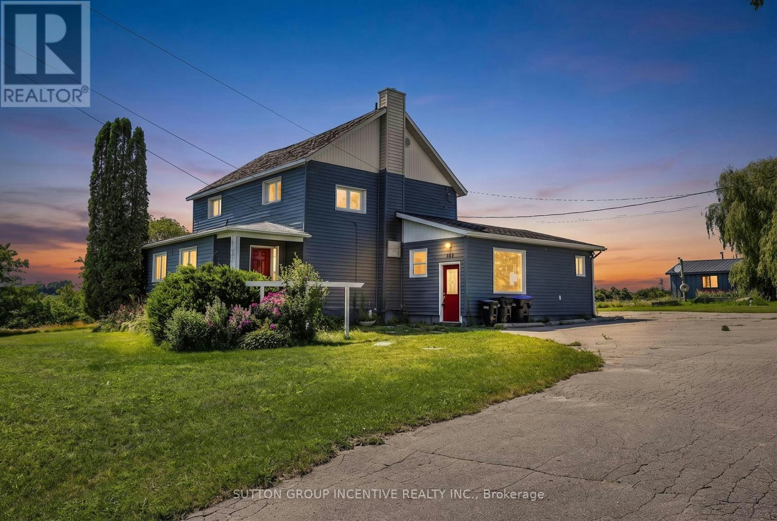 160 Lafontaine Road W, Tiny, ON, L9M 0H1