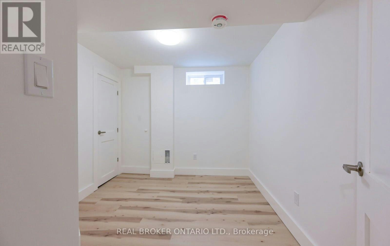 20 Campkin Street, Brampton, ON, L6Y 3G9 - 16