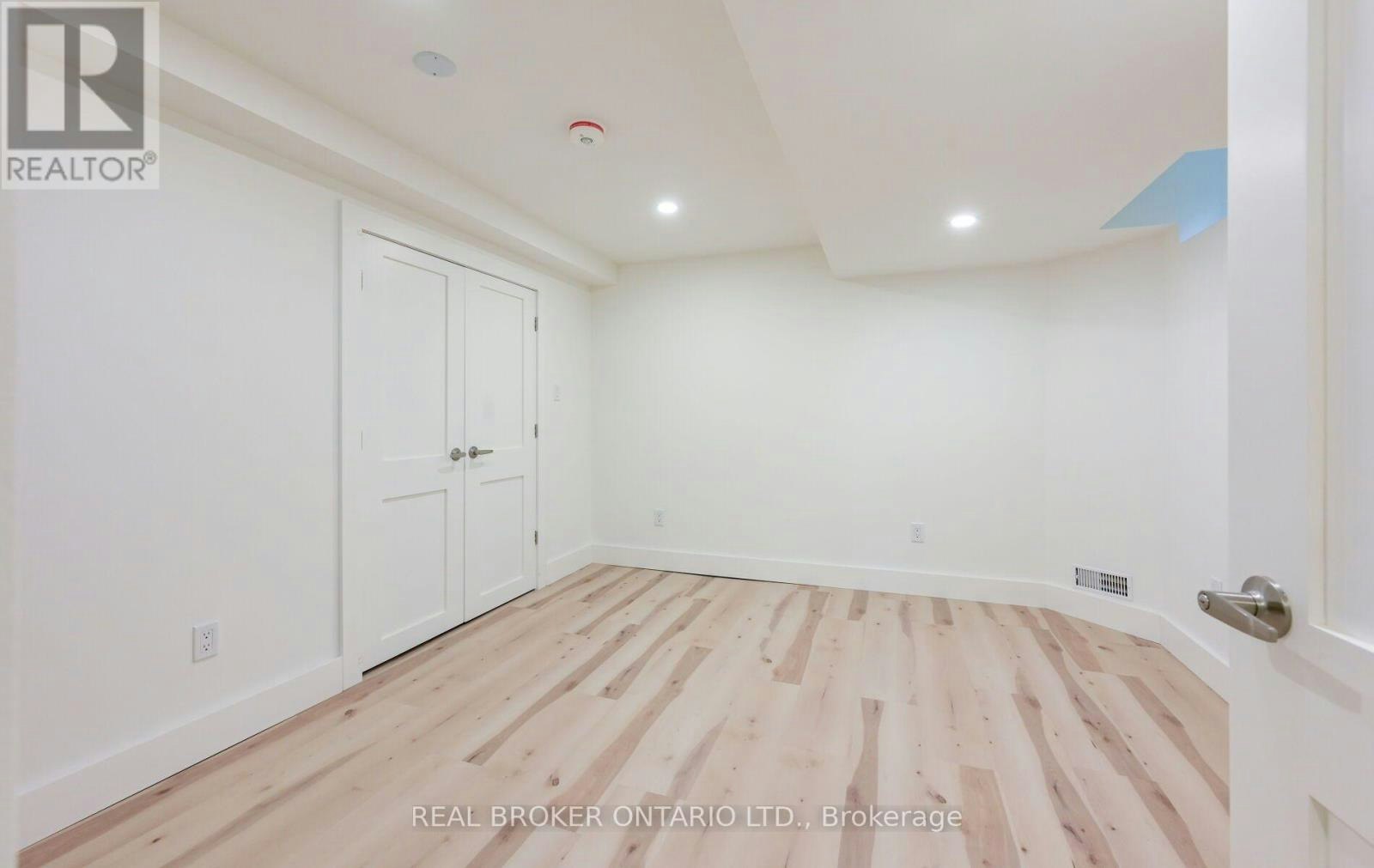 20 Campkin Street, Brampton, ON, L6Y 3G9 - 24