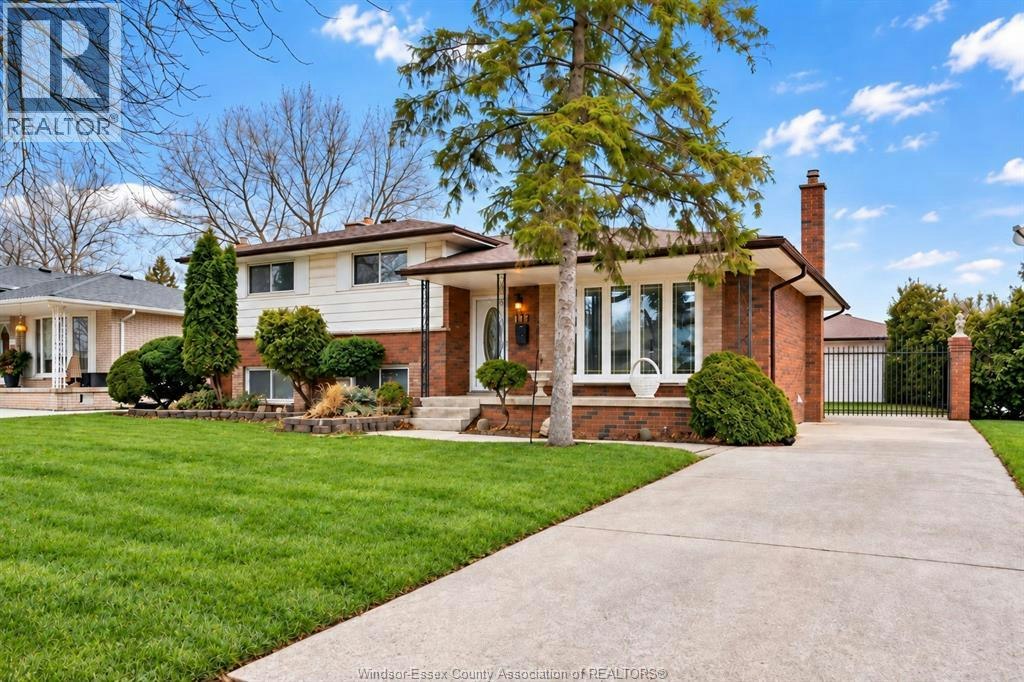 1116 Sumach Crescent, Windsor, ON, N8S 2S4