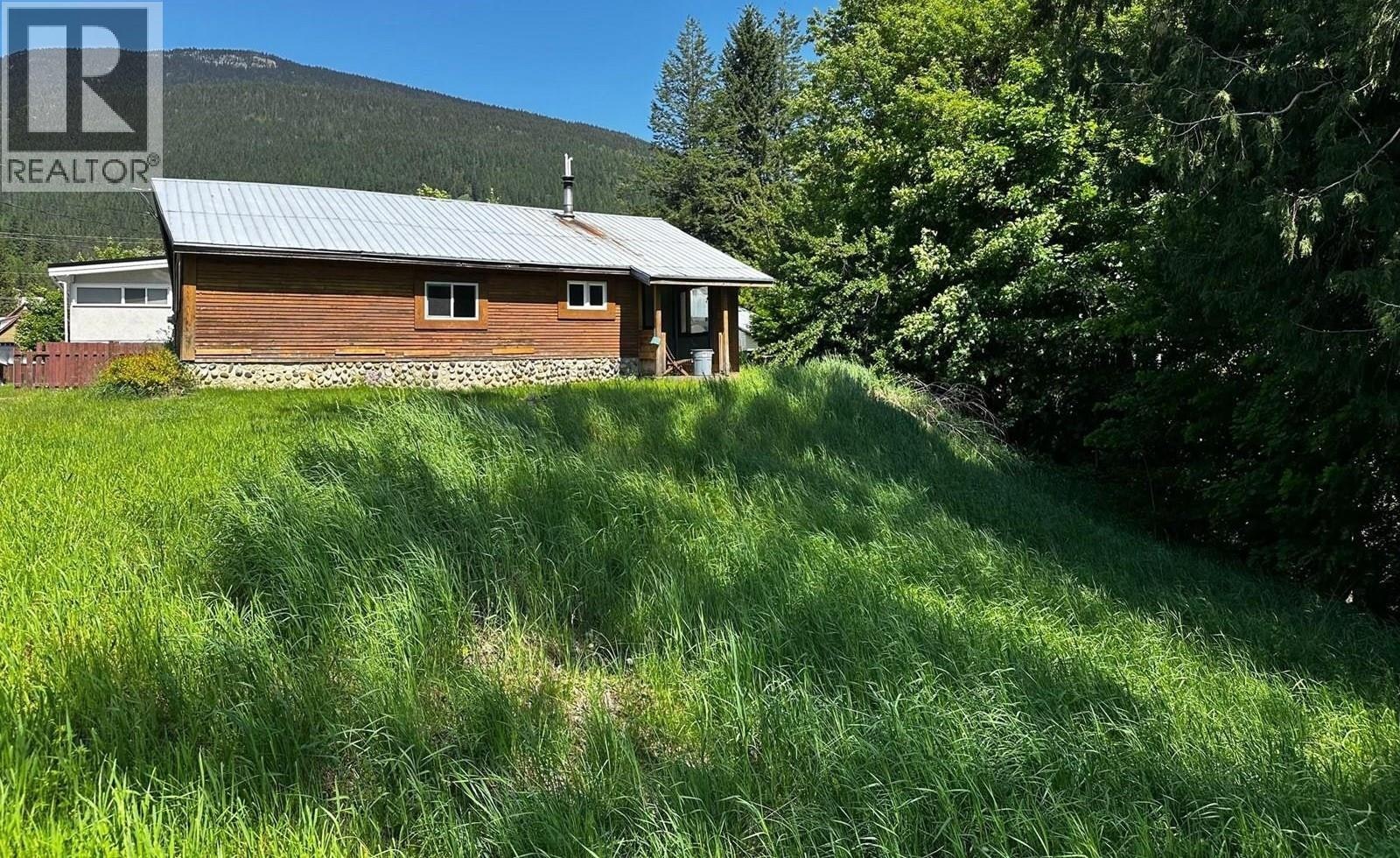 504 Needham Drive, Revelstoke, BC, V0E 2S0