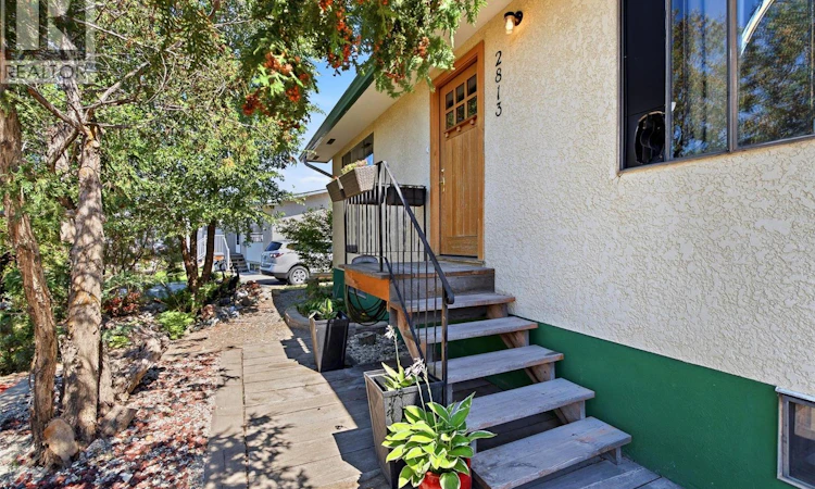 2813 Cranna Crescent