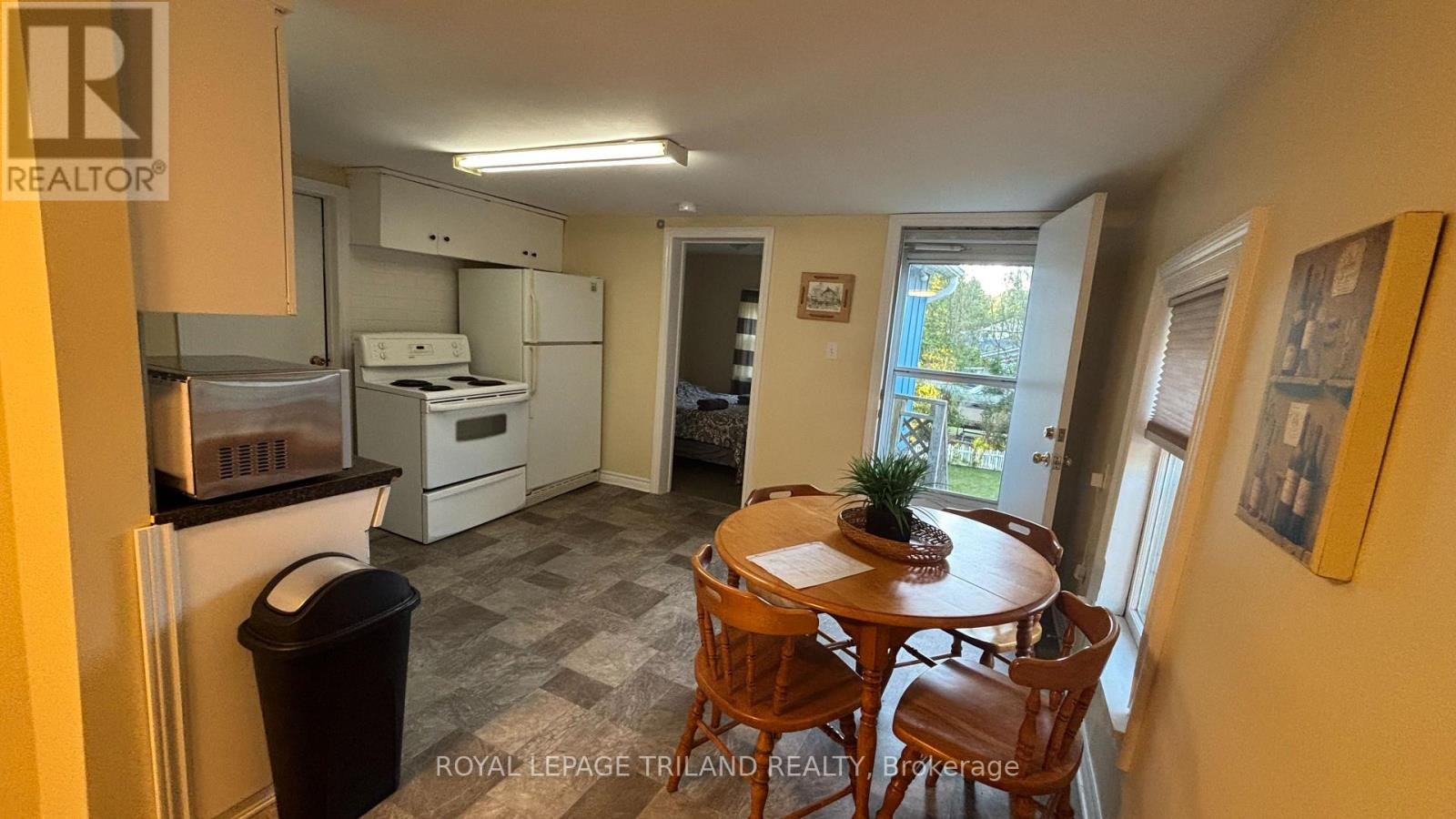 UPPER-279 Charlotte Street, Port Stanley, ON, N5L 1A8 - 8