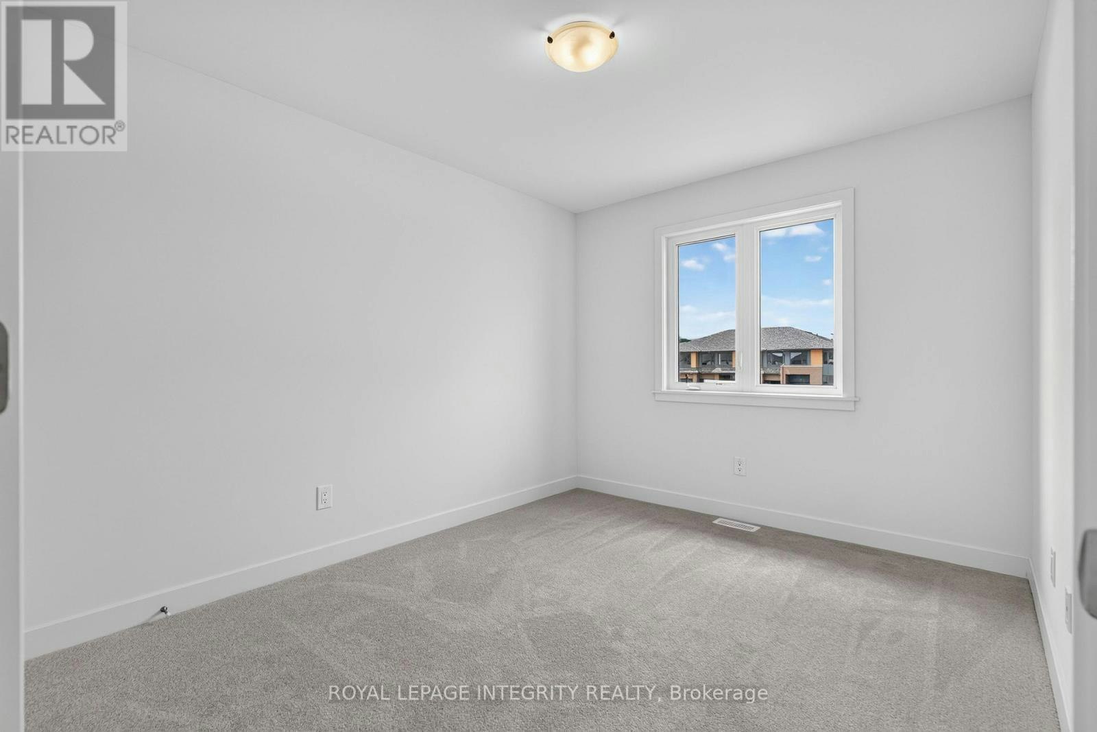 1132 Spoor Street, Ottawa, ON, K2K 1X7 - 31