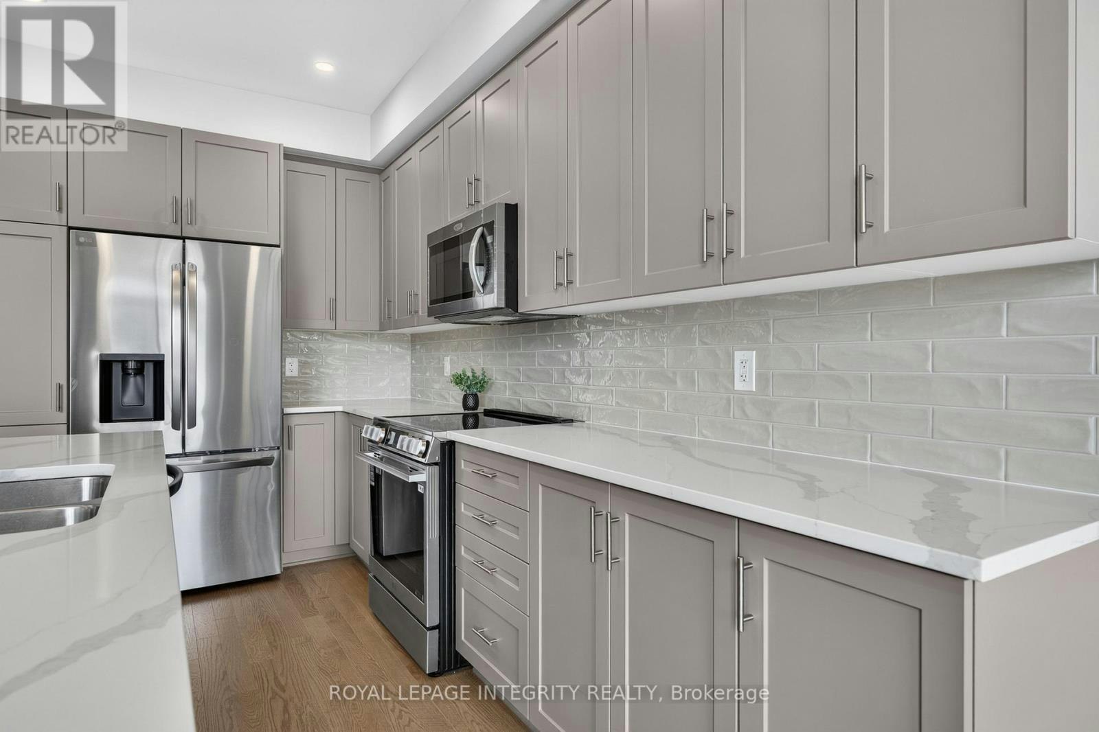 1132 Spoor Street, Ottawa, ON, K2K 1X7 - 9