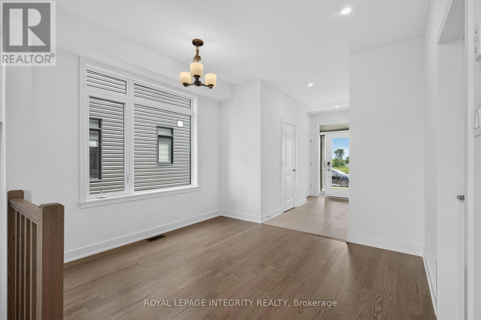 1132 Spoor Street, Ottawa, ON, K2K 1X7 - 5