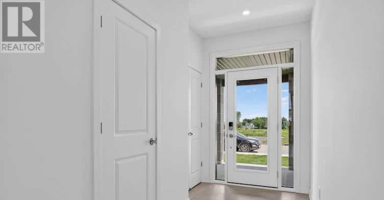 1132 Spoor Street, Ottawa, ON, K2K 1X7 - 2