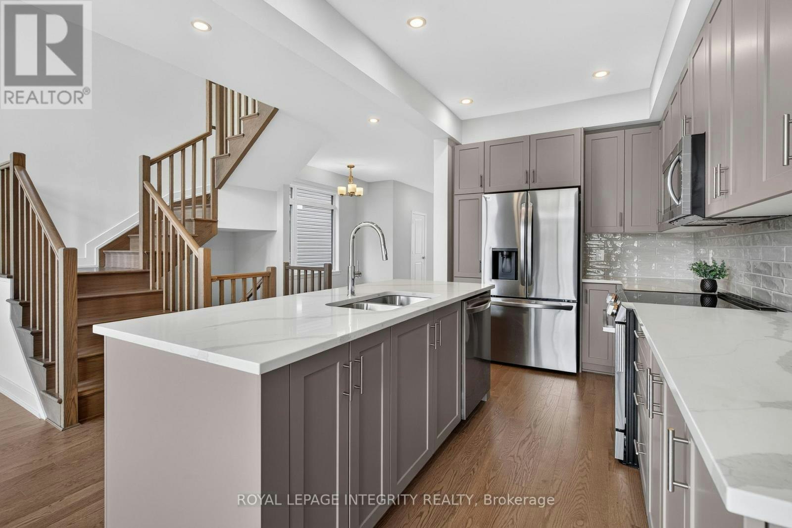 1132 Spoor Street, Ottawa, ON, K2K 1X7 - 8