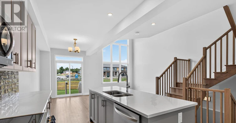 1132 Spoor Street, Ottawa, ON, K2K 1X7 - 11