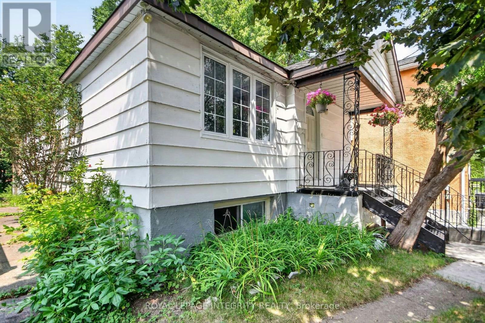 173 Genest Street, Ottawa, ON, K1L 7Y8