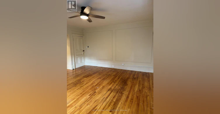 STUDIO 2ND FLOOR-347 Walmer Road, Toronto, ON, M5R 2Y3 - 4