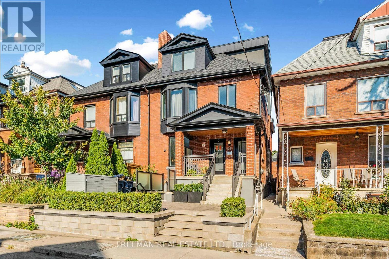 49 Beatrice Street, Toronto, ON, M6J 2T2
