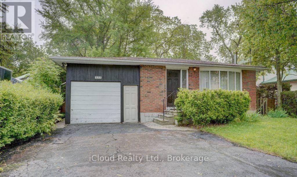 325 Dyson Road, Pickering, ON, L1W 2N1