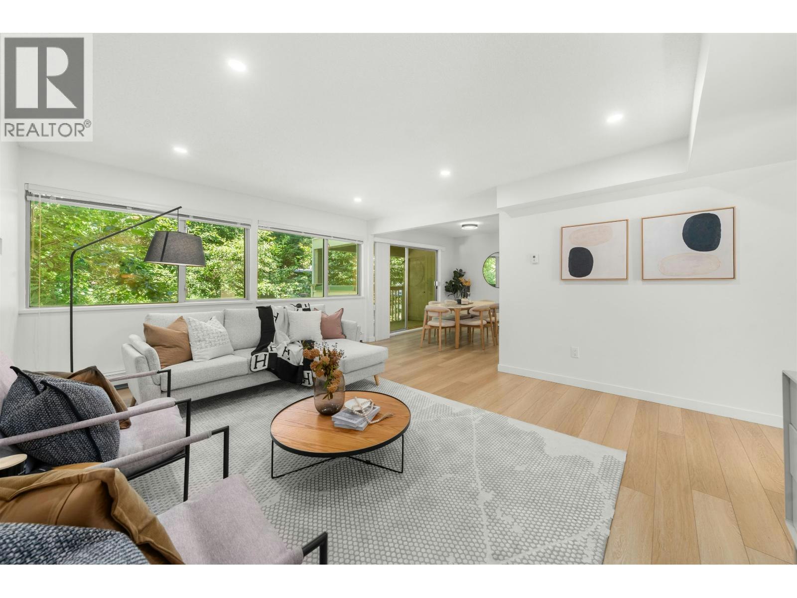 879 Westview Crescent, North Vancouver, BC, V7N 2L5