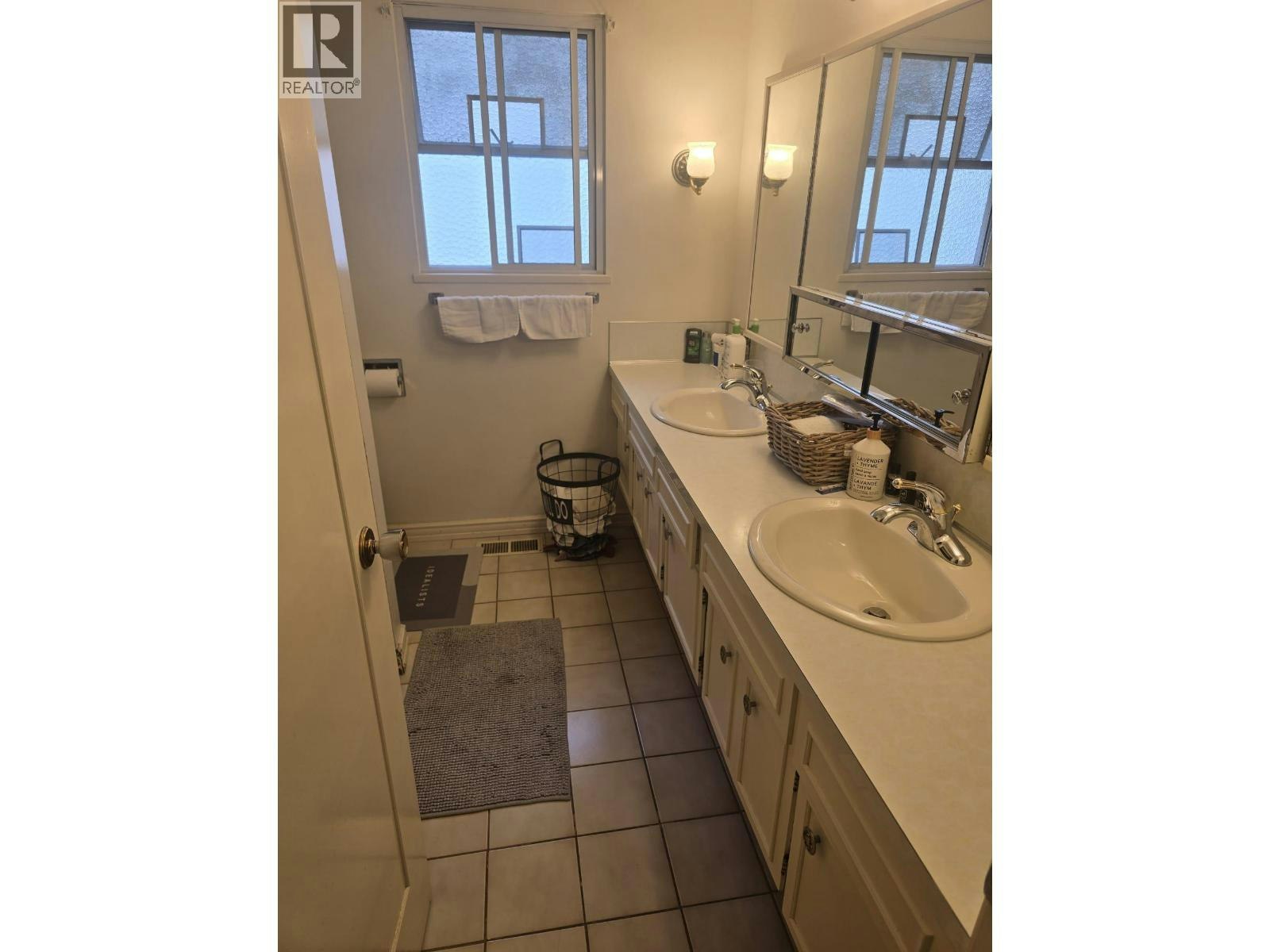 2349 Rosedale Drive, Vancouver, BC, V5P 2R2 - 2