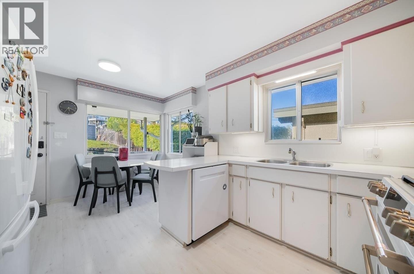 2349 Rosedale Drive, Vancouver, BC, V5P 2R2 - 4