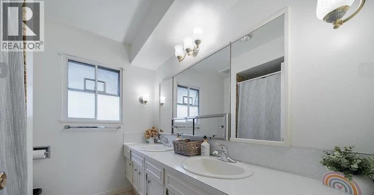 2349 Rosedale Drive, Vancouver, BC, V5P 2R2 - 14