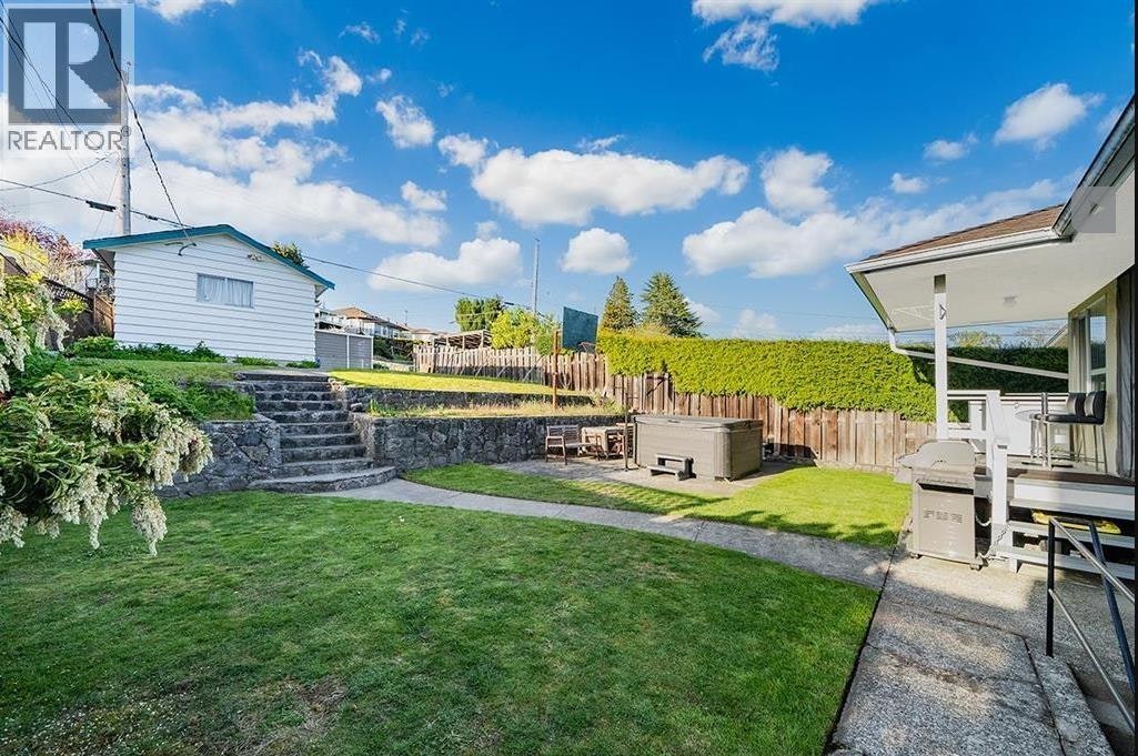 2349 Rosedale Drive, Vancouver, BC, V5P 2R2 - 16