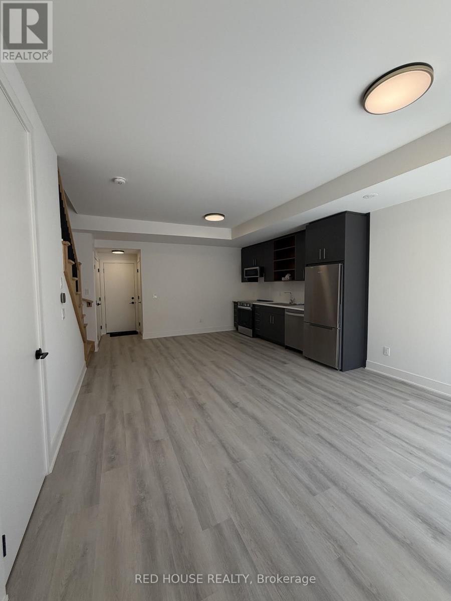 152 Everett Common, St. Catharines, ON, L2P 0G8 - 2