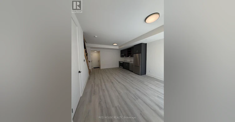 152 Everett Common, St. Catharines, ON, L2P 0G8 - 2