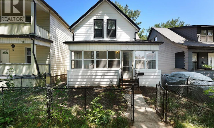 1022 Hickory Road
