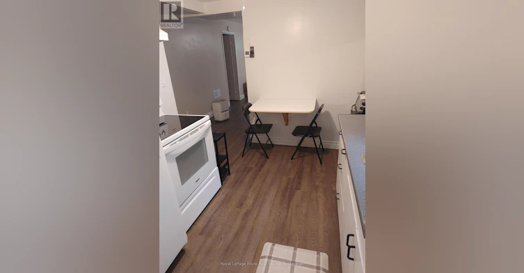 832 Ferndale Street, Oshawa, ON, L1J 5L7 - 4