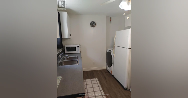 832 Ferndale Street, Oshawa, ON, L1J 5L7 - 5