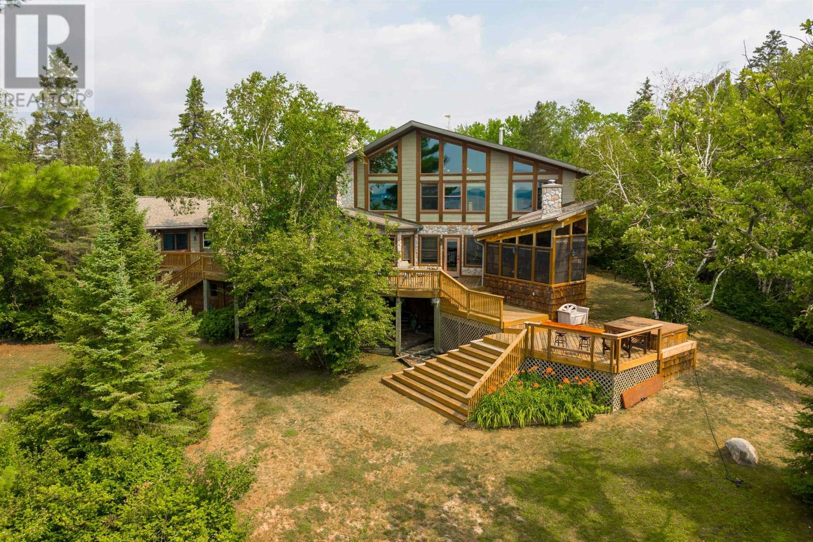 1513 B Storm Bay Road, Kenora, ON, P0X 1H0