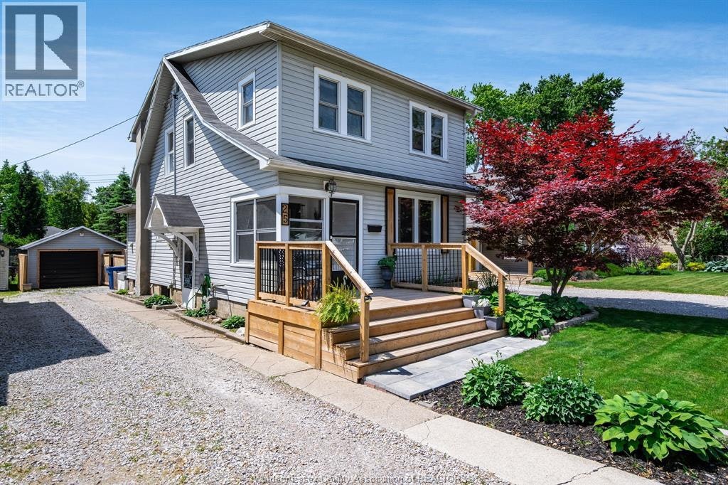 25 Stanley Street, Kingsville, ON, N9Y 1X9