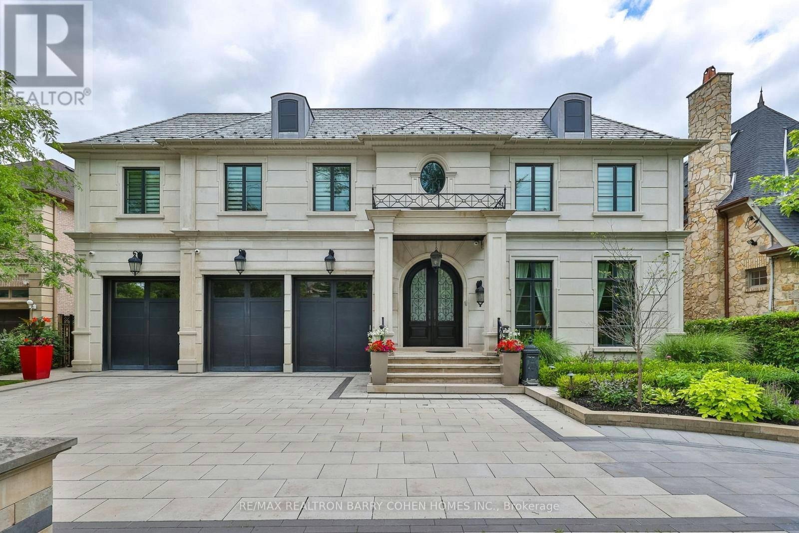 39 Arjay Crescent, Toronto, ON, M2L 1C6