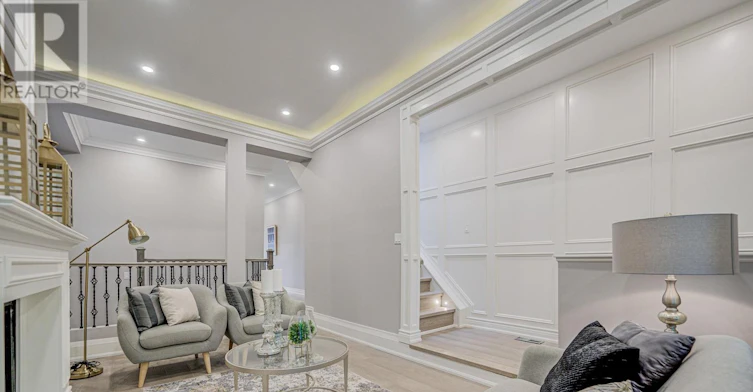 MAIN&2ND FLOOR-916 Manning Avenue, Toronto, ON, M6G 2X4 - 4