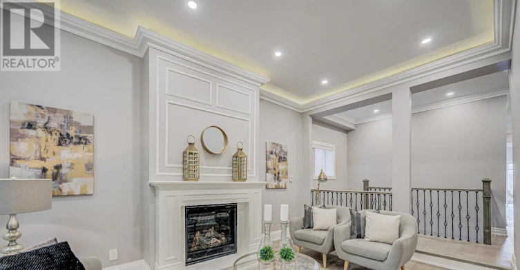 MAIN&2ND FLOOR-916 Manning Avenue, Toronto, ON, M6G 2X4 - 5