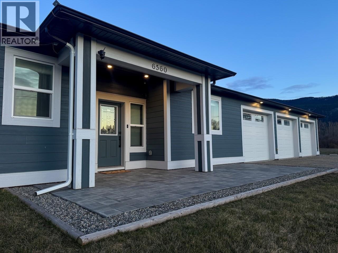 6560 25th Street, Grand Forks, BC, V0H 1H0