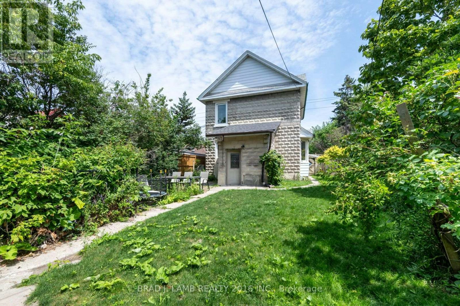 MAIN And Upper 12 Sibley Avenue, Toronto, ON, M4C 5E7 - 36