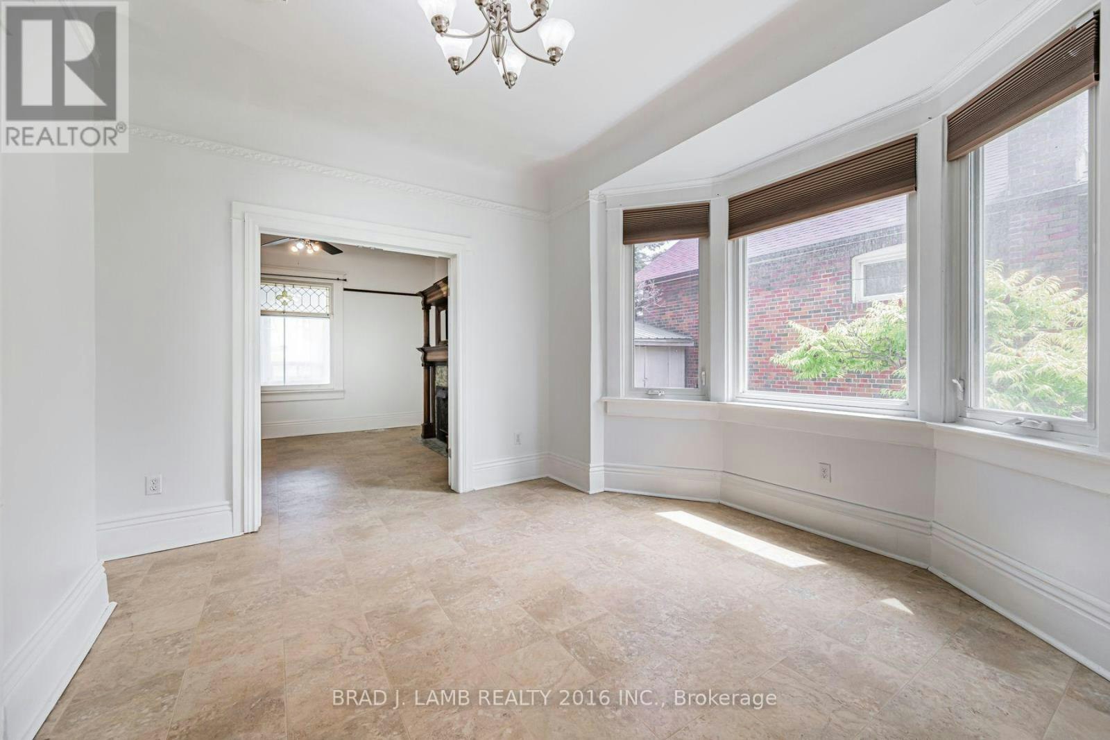MAIN And Upper 12 Sibley Avenue, Toronto, ON, M4C 5E7 - 14