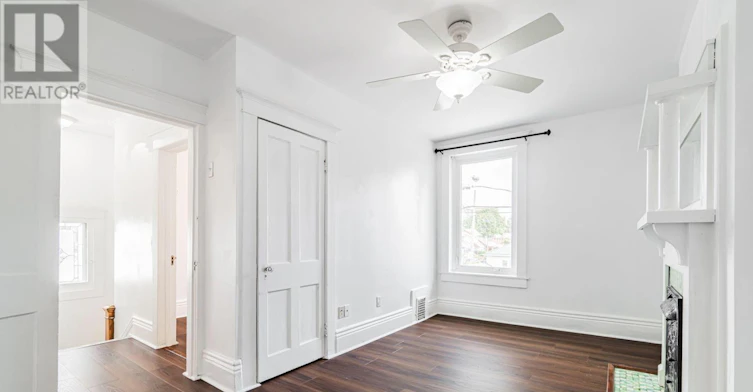 MAIN And Upper 12 Sibley Avenue, Toronto, ON, M4C 5E7 - 32