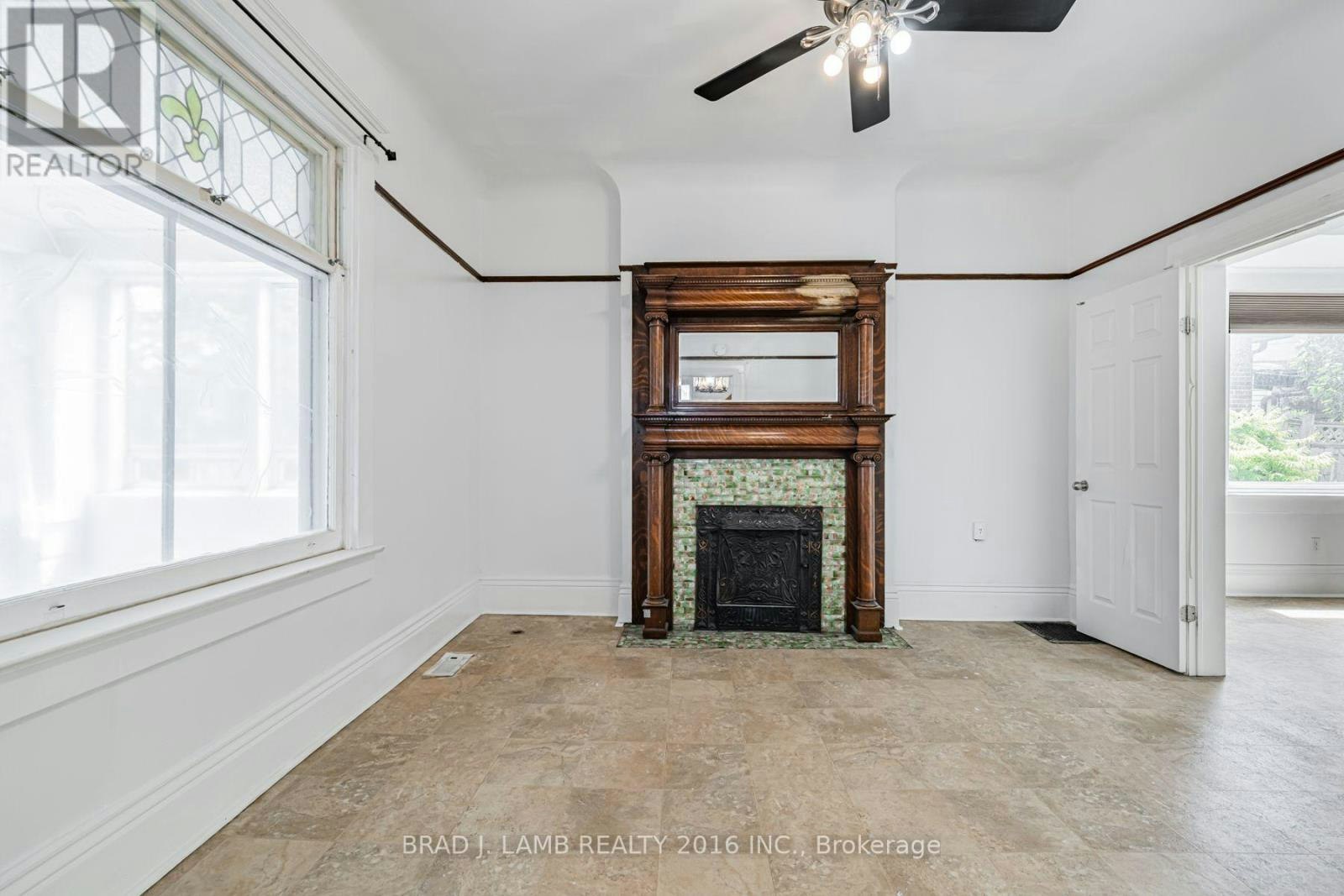 MAIN And Upper 12 Sibley Avenue, Toronto, ON, M4C 5E7 - 9