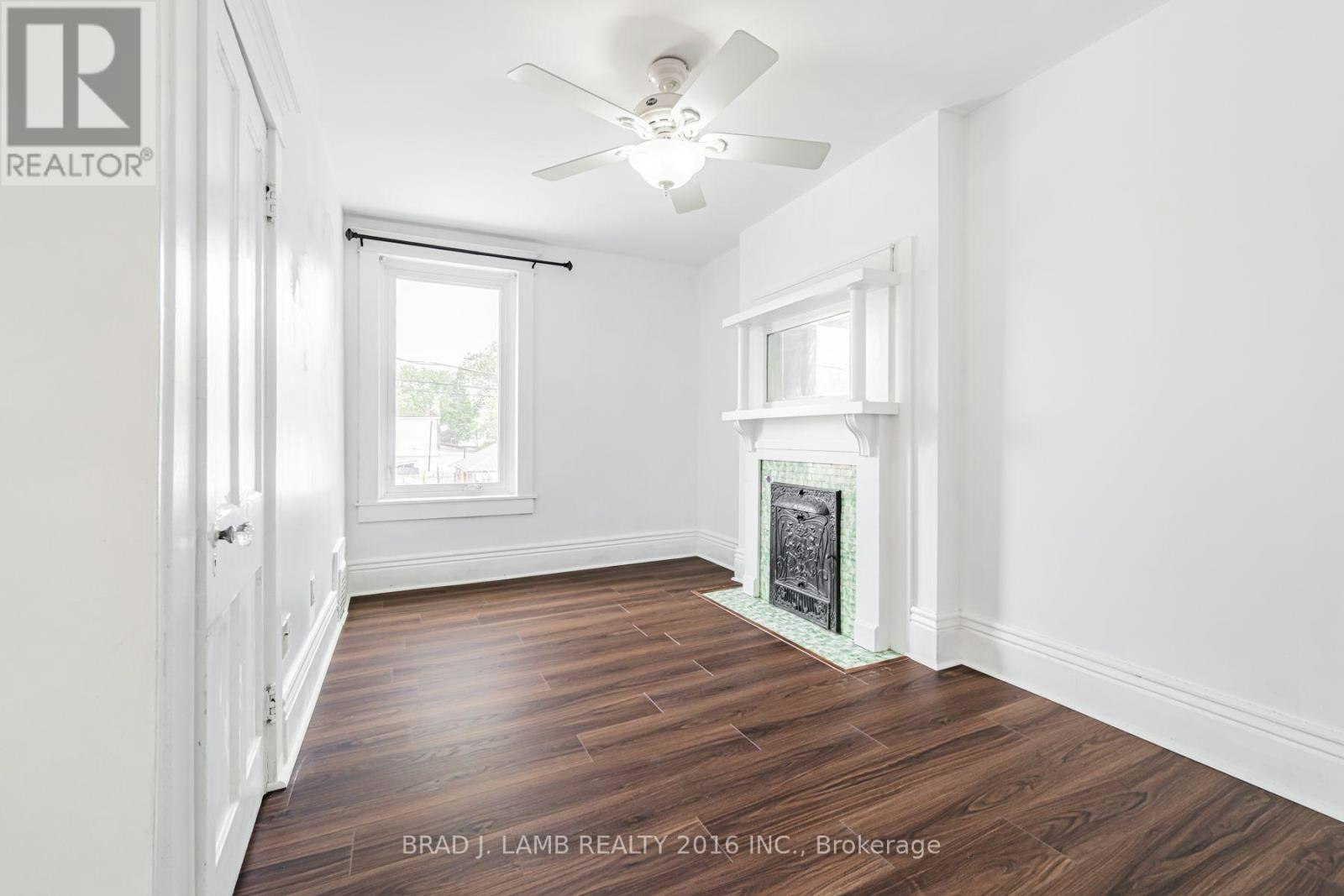 MAIN And Upper 12 Sibley Avenue, Toronto, ON, M4C 5E7 - 31