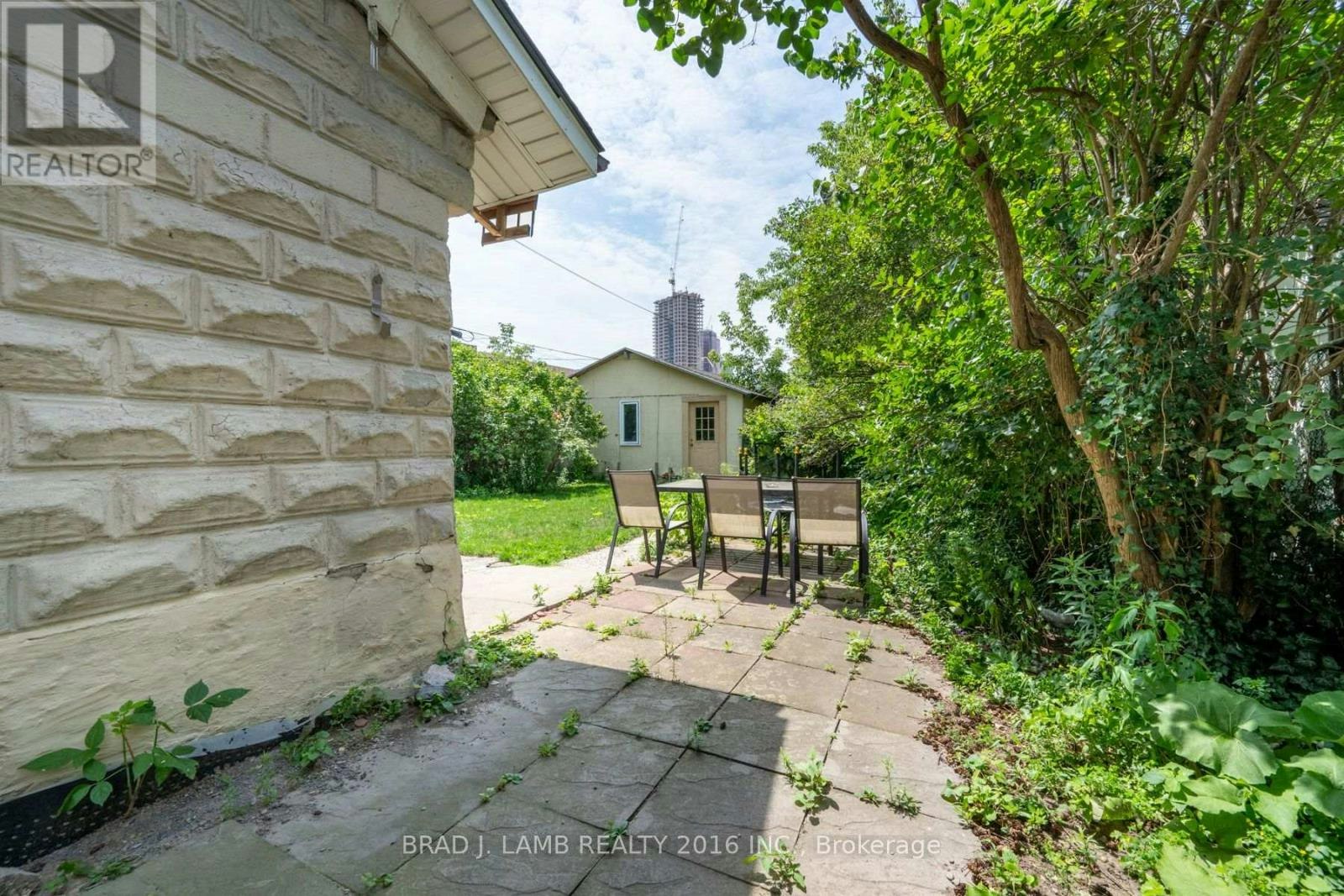 MAIN And Upper 12 Sibley Avenue, Toronto, ON, M4C 5E7 - 37