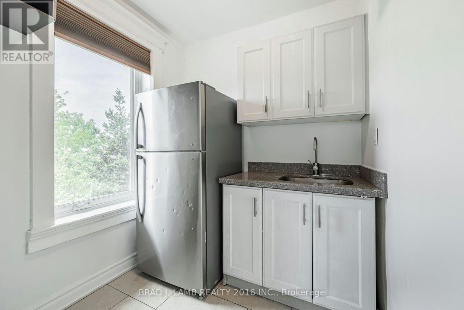 MAIN And Upper 12 Sibley Avenue, Toronto, ON, M4C 5E7 - 27
