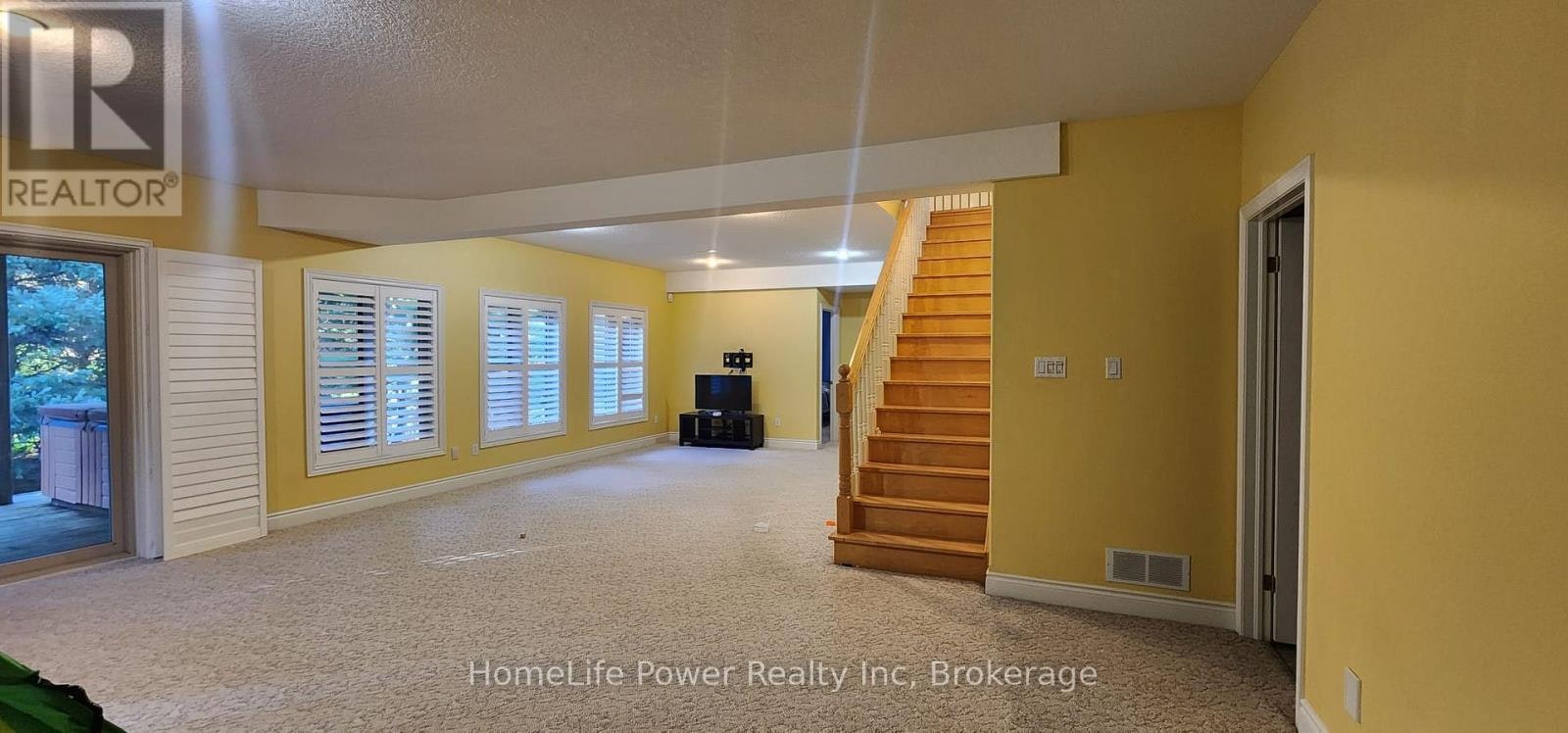228 The Lions Gate, Waterloo, ON, N2L 6M5 - 24