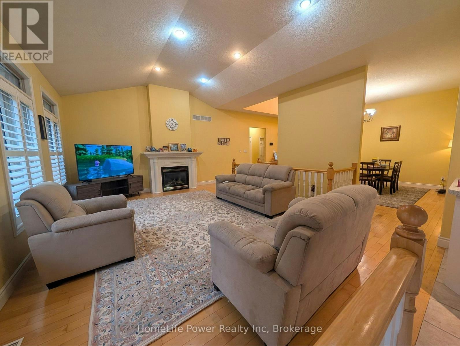 228 The Lions Gate, Waterloo, ON, N2L 6M5 - 6